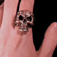 画像をギャラリービューアに読み込む, Thanatos of the Dark Night - Hades Skull Ring
