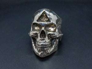 Echo of Bran the Blessed's Skull Ring | Welsh Mythology