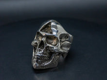 画像をギャラリービューアに読み込む, Echo of Bran the Blessed&#39;s Skull Ring | Welsh Mythology
