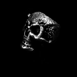 devil skull ring rendering zbrush side quarter view