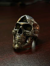 Load image into Gallery viewer, Skull King Ring
